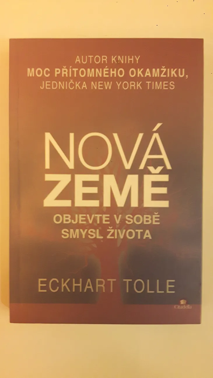 10860 84152 - Nová Země Kniha