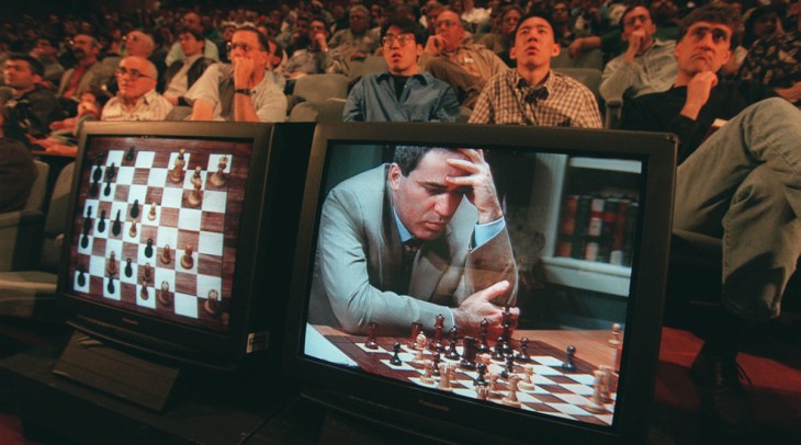 5e89d876017b0 - Garri Kasparov